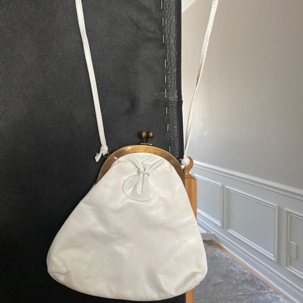 VINTAGE KARNIG MANN LADIES CLUTCH.